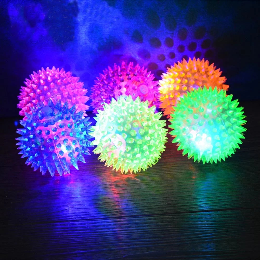 Dog Spiky Ball Toys, Dog Squeaky Chew Balls with Ultra Bouncy, Durable Rubber Dog Toys Ball for Puppy Teething Toys and Pet Cleans Teeth